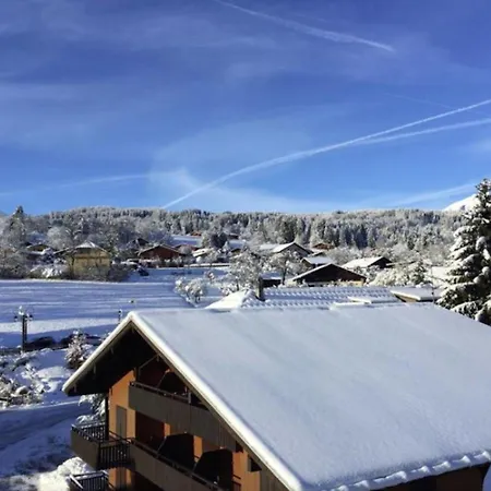 Les Aiguilles De Warens Combloux